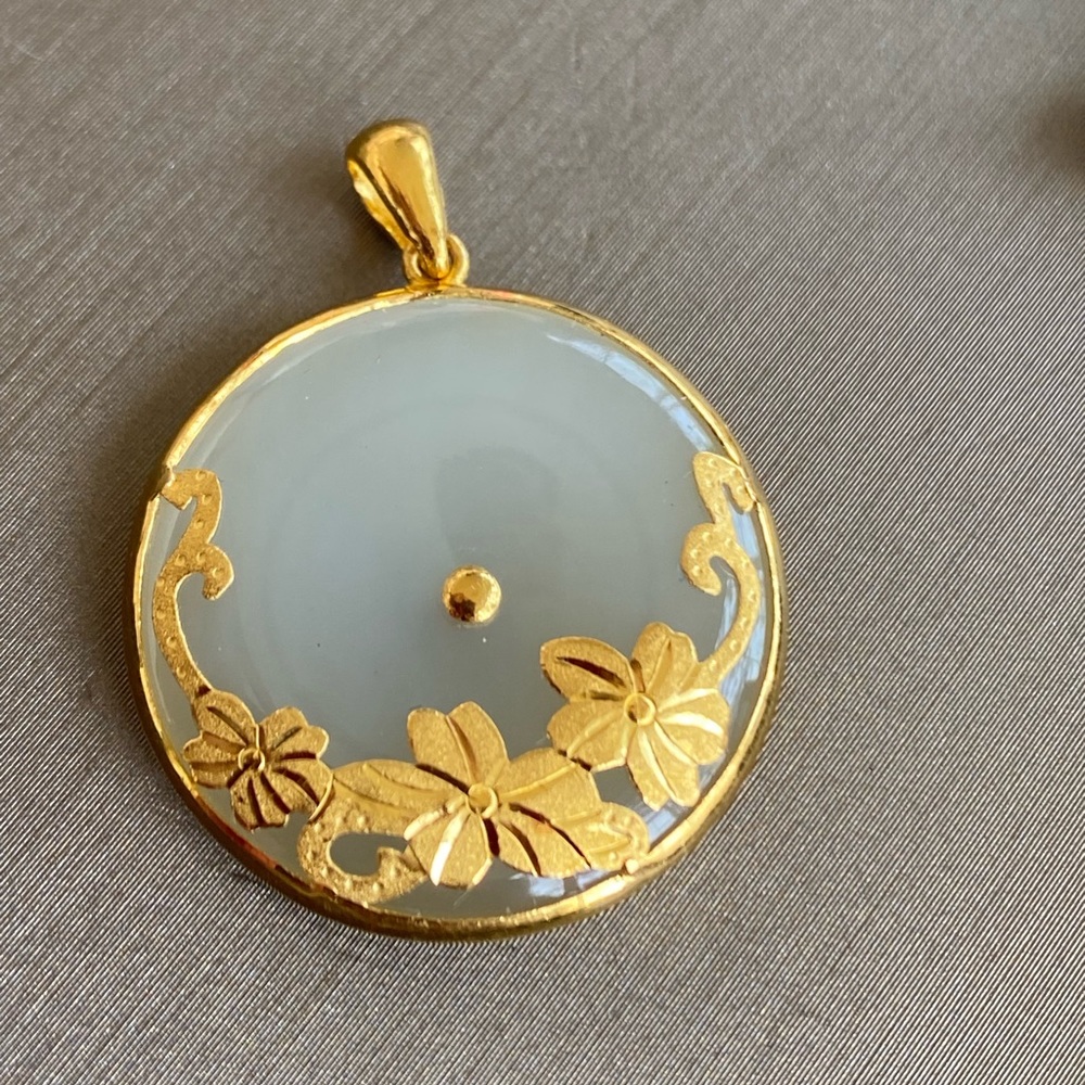 Chow Tai Foo- Vintage 24K Solid Gold with premium Hetian Jade pendant